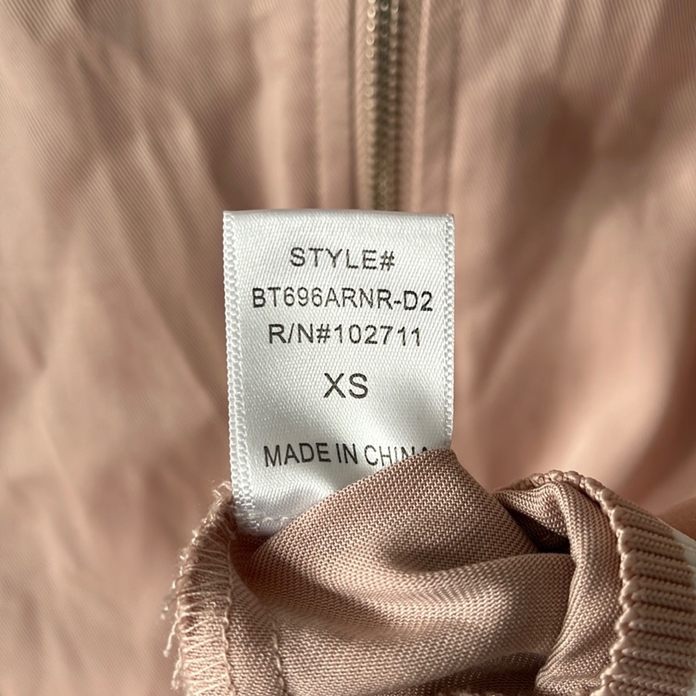 EUC Harlow & Graham lightweight women’s XS bomber jacket, dusty pink, li… - Picture 3 of 6